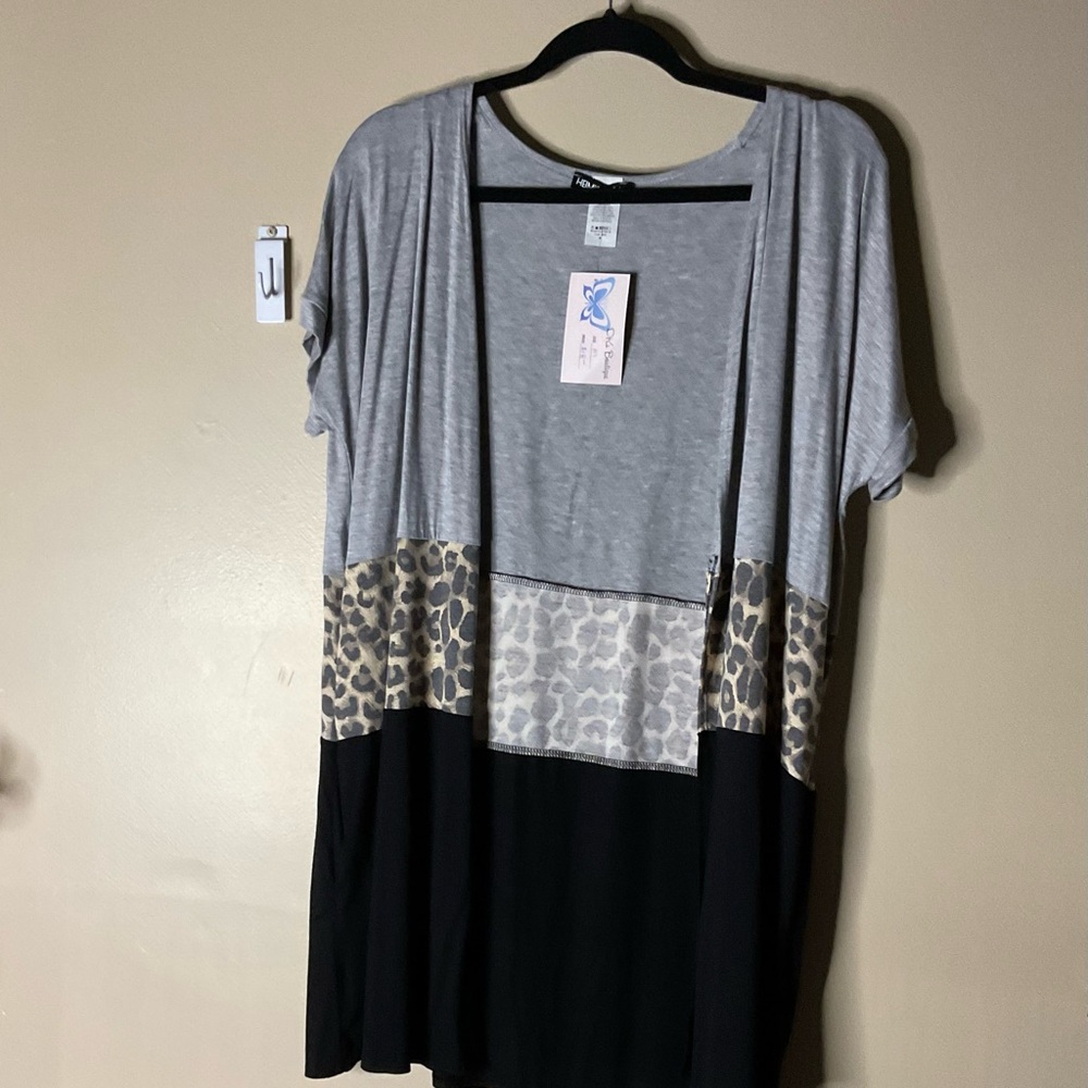 Chic Leopard Print Open Cardigan